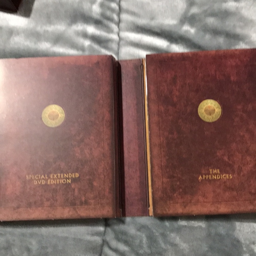 THE LORD OF THE RINGS - Picture 3 of 6